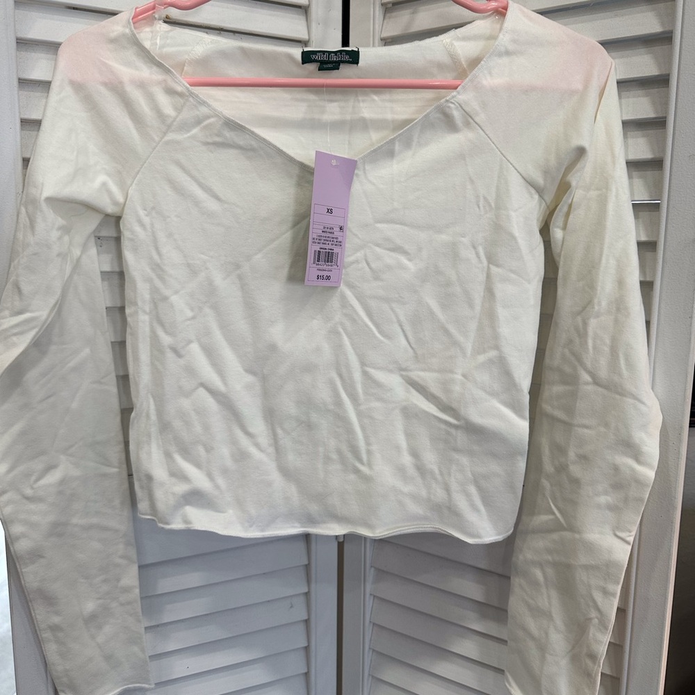 Wild Fable Women’s Vneck Top Size Xs